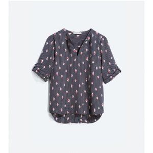 AUGUST MIST Yalana Split Neck Top